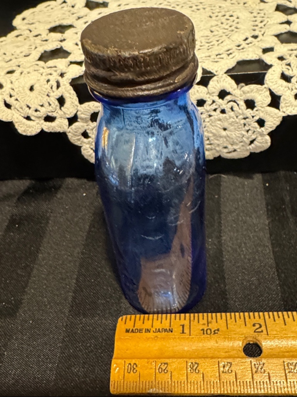 Cobalt Blue Glass Phillips Milk of Magnesia Bottle with Original Lid - Picture 11 of 15
